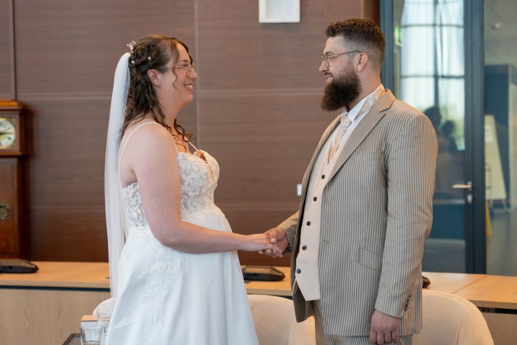 Ceremonie gemeentehuis Beverwijk